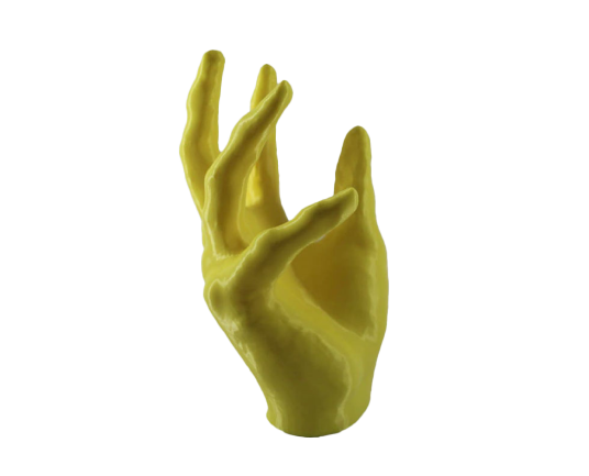 Réalisation d’un modèle 3D d’une main dorée.